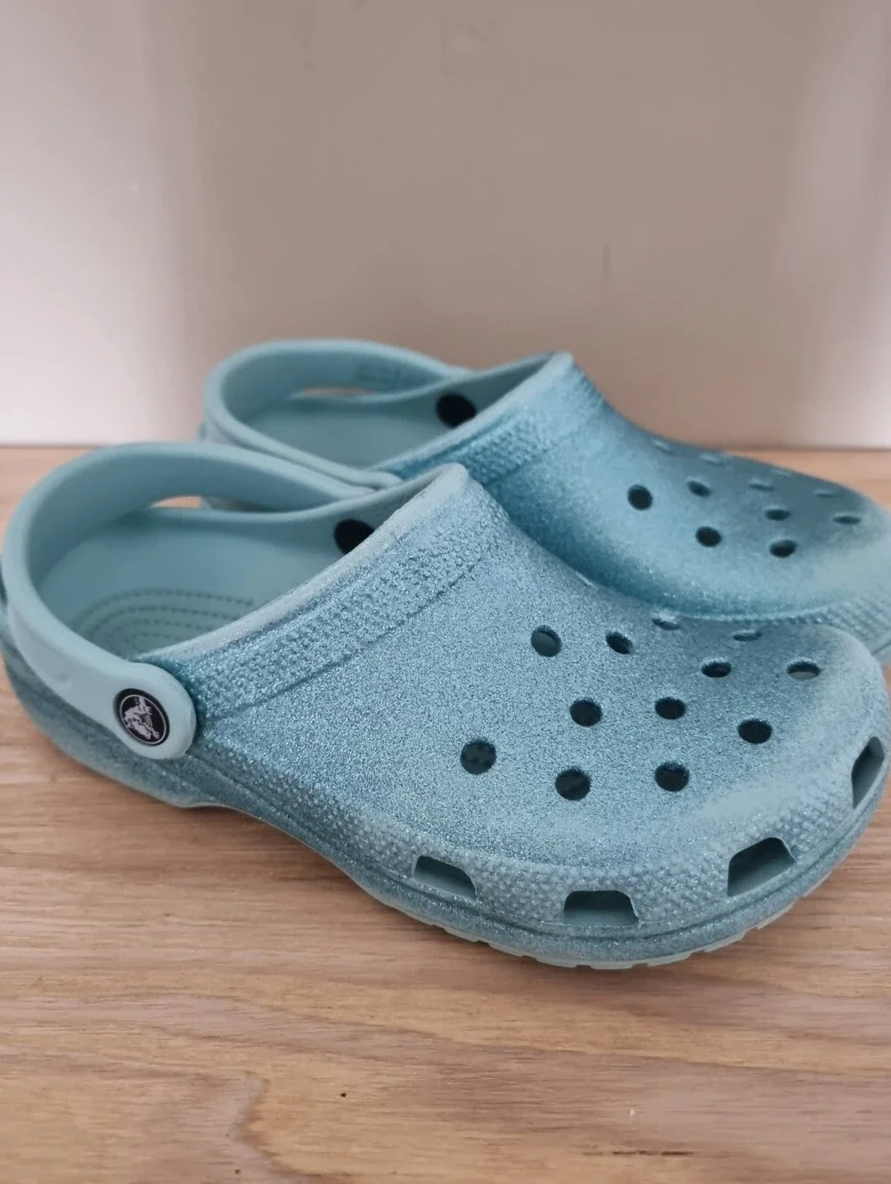 Crocs Kids J5 Classic Glitter Clogs Light Blue Slip-On Clog Shoes